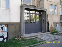 Входни Врати 10